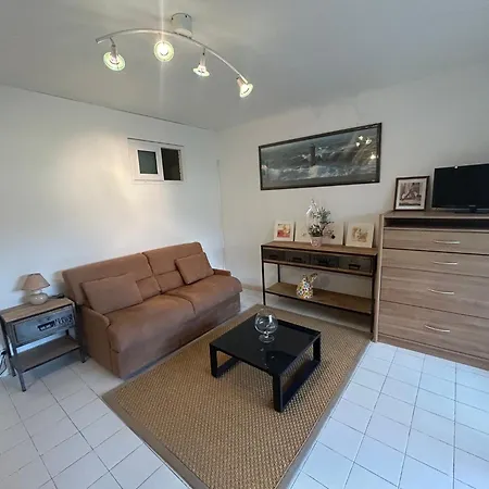 아파트 Avec Terrasse, Piscine Et Place De Parking - 6 Couchages *